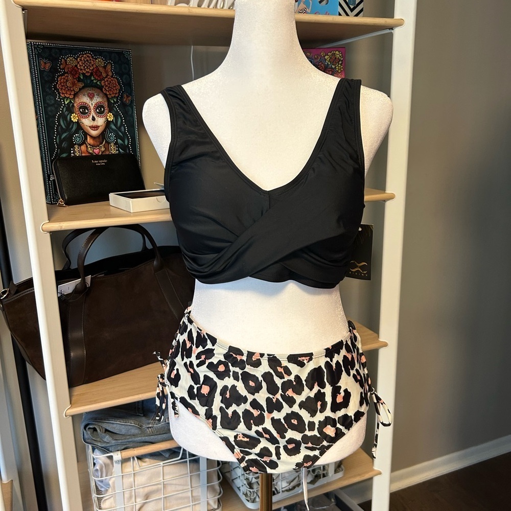 Bikinix Bikini Top with Leopard Print Bottoms with braided sides . Size M NWT